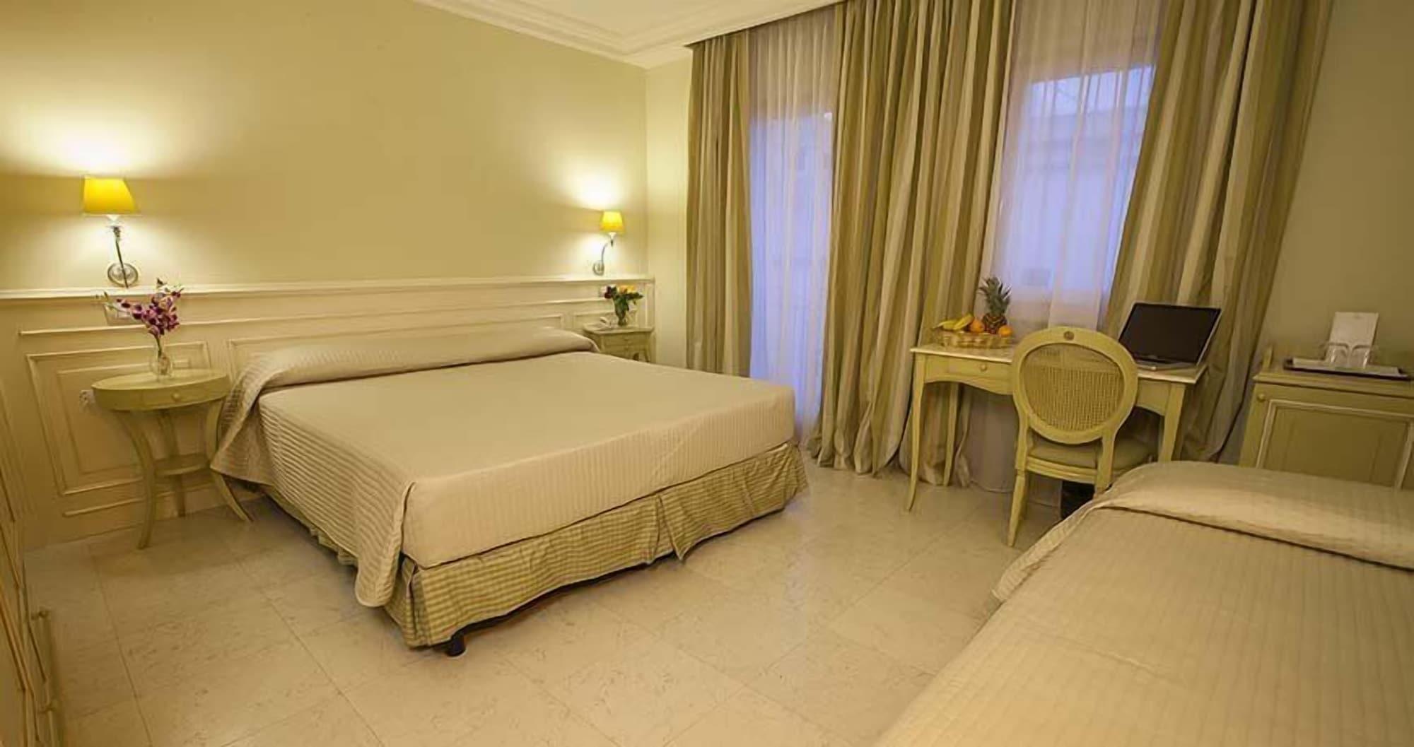 Palace Hotel 비에스테 외부 사진