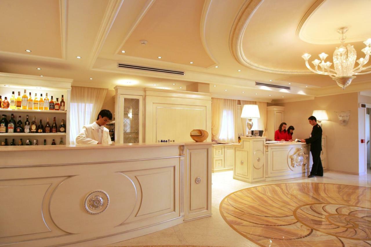 Palace Hotel 비에스테 외부 사진